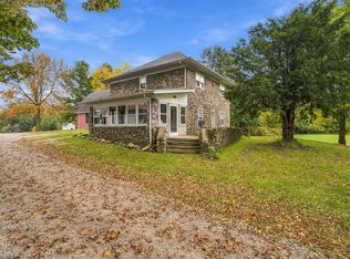 2311 E Glendora Rd, Buchanan, MI 49107
