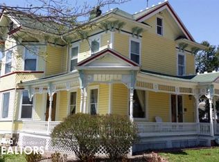 1008 North St #B, Fairfield, IA