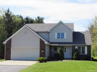 6831 Gartman Rd, Orchard Park, NY 14127