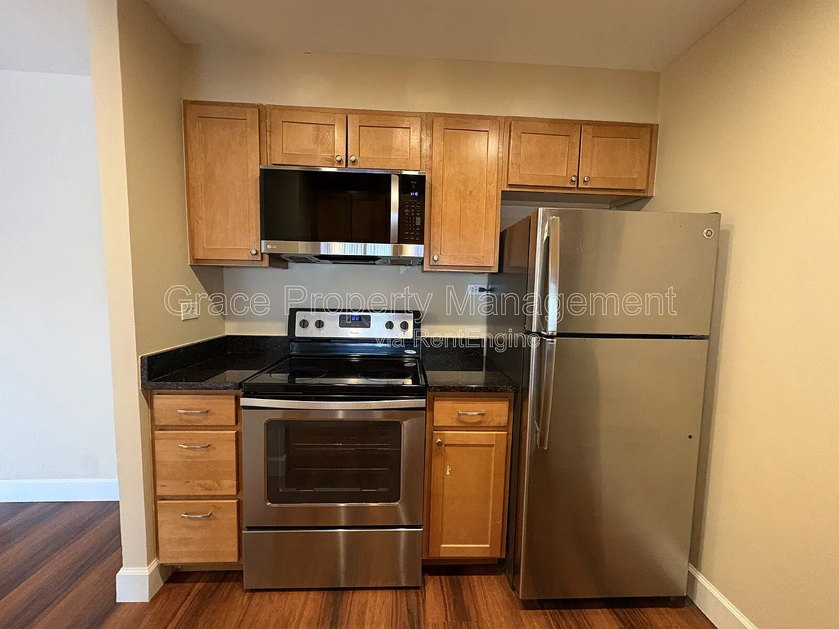 Building Photo - 400 S Lafayette St #302