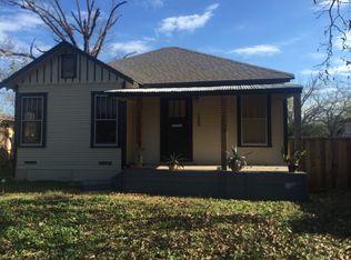 122 Goldbeck St, Uvalde, TX 78801