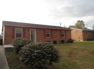 118 Colonial Park Dr, Winchester, KY 40391