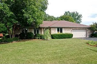 16239 Long Ave photo 1