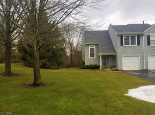 211 Onizuka Ct, Somerset, NJ 08873