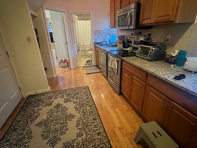 1105 Cambridge St #3 — Photo 15