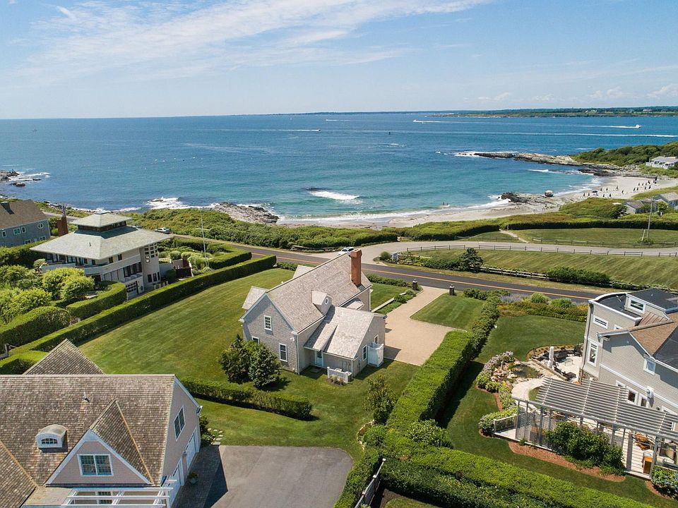 Beach Cottage! Ocean Views