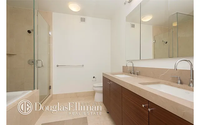 Rented by Douglas Elliman | media 21