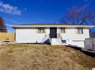 9642 Camden Ave, Omaha, NE 68134