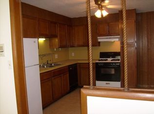 787 Admiral St, Providence, RI 02908