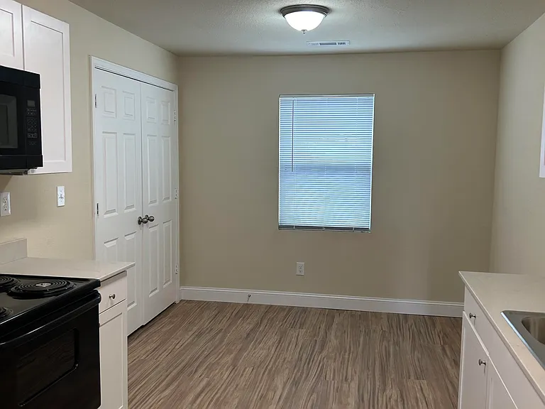 500 Tuscaloosa Ave SW #5 — Photo 4
