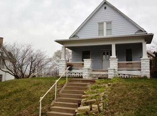 817 29th St, Rock Island, IL