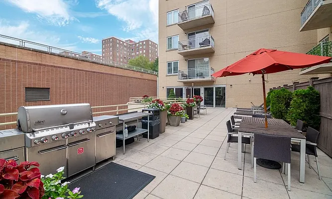 Rented by REAL New York | media 19