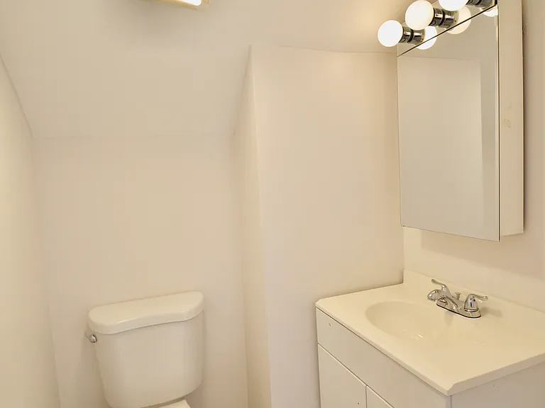 314 Knowlton St — Photo 18