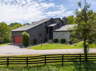 851 Avenstoke Rd, Waddy, KY 40076