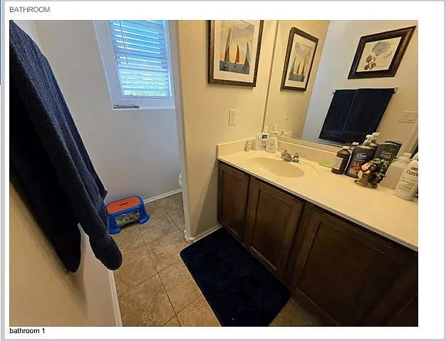 Bathroom - Private - 4812 N 110th Ln