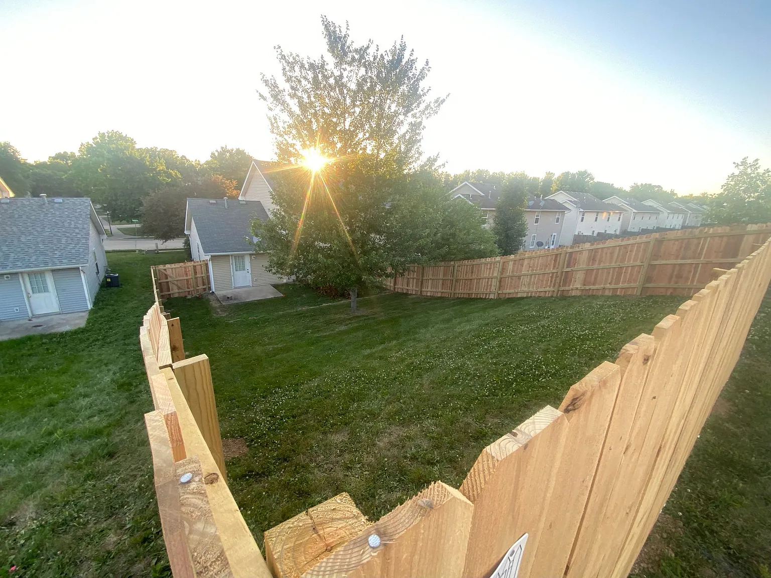 2112-2114 Arlene Dr — Photo 2
