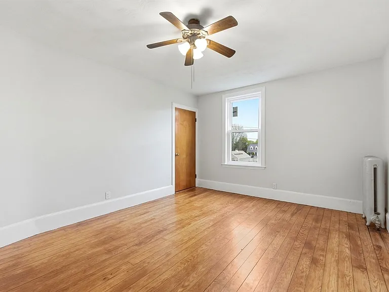 84 Margin St #2 — Photo 13