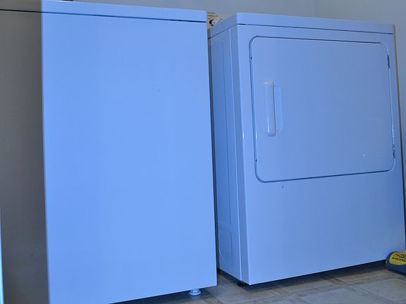 Washer/ Dryer in unit