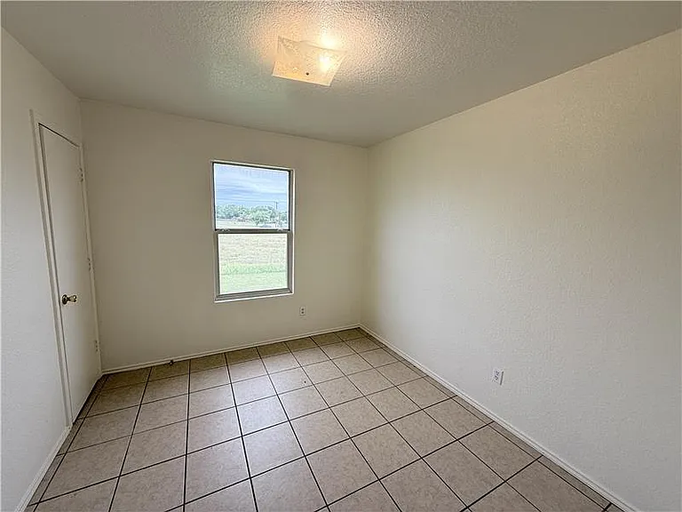 1210 Industrial Blvd #A — Photo 14