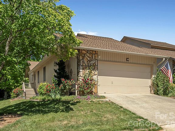 2nd image of 109 Clubwood Ct
