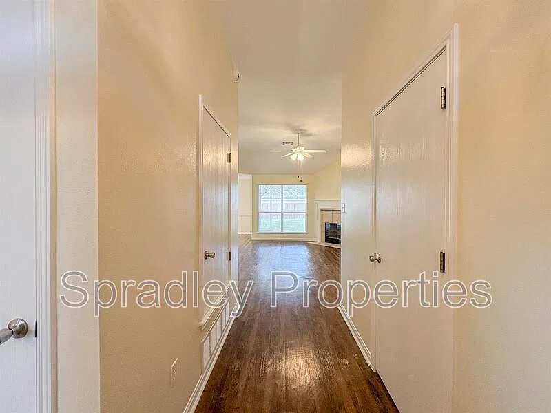 Briar Crest — Photo 2