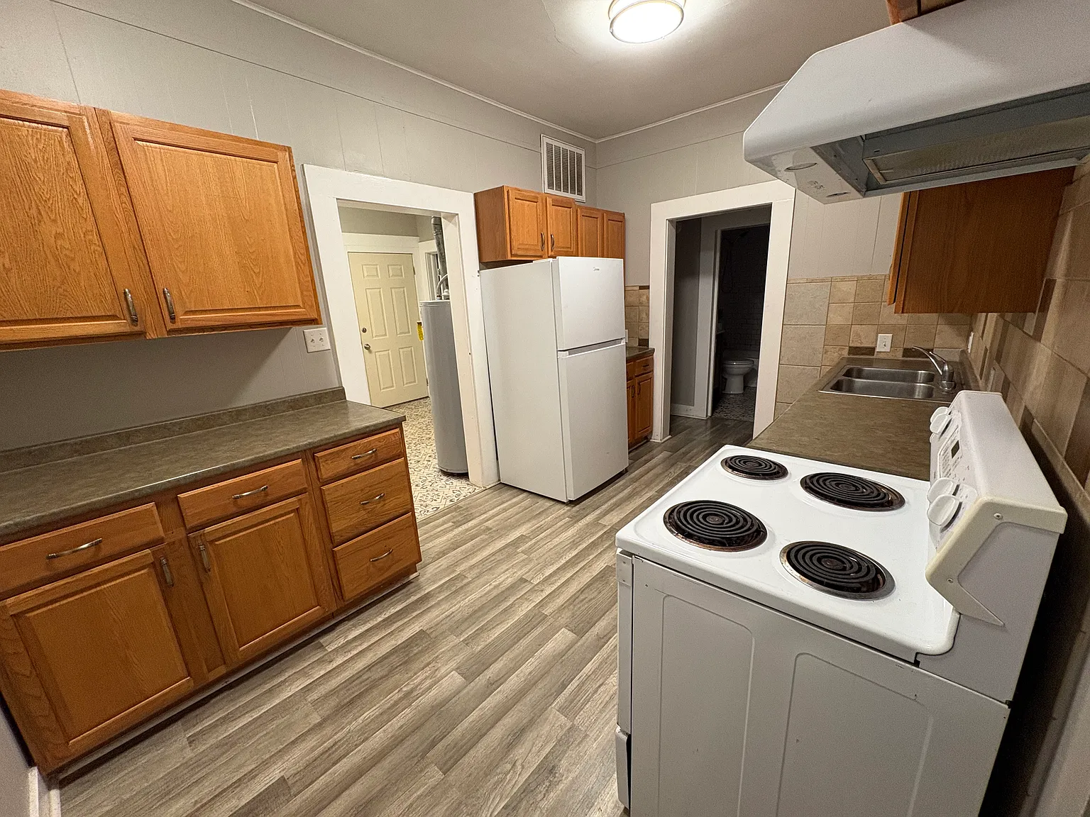 1212 N Johnson St — Photo 3