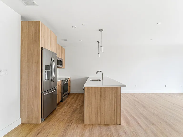 1035 Commonwealth Ave — Photo 63