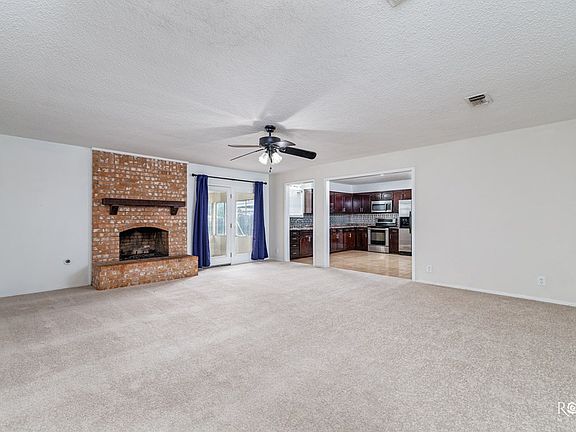 2nd image of 3106 Sierra Dr