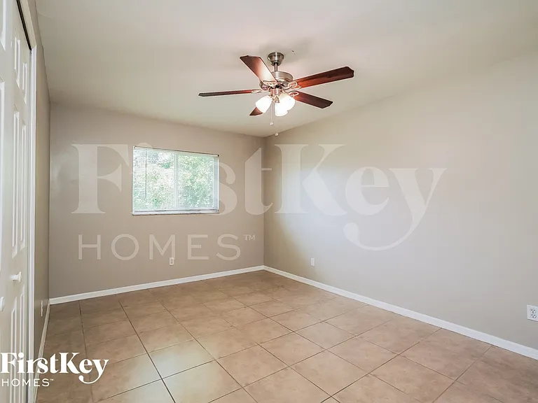 8381 Bahamas Rd — Photo 12