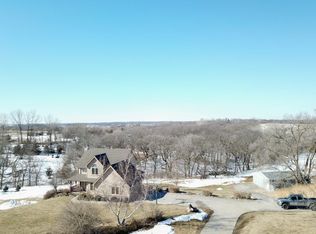 55216 221st St, Glenwood, IA 51534