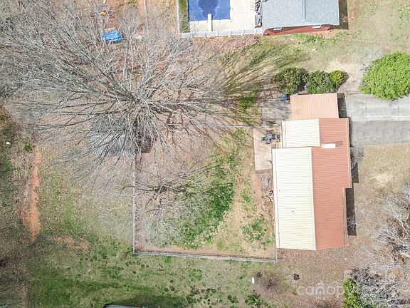 5th image of 1434 Bushville Dr