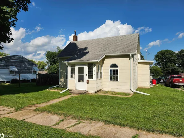 304 N Center St, Toledo, IA 52342
