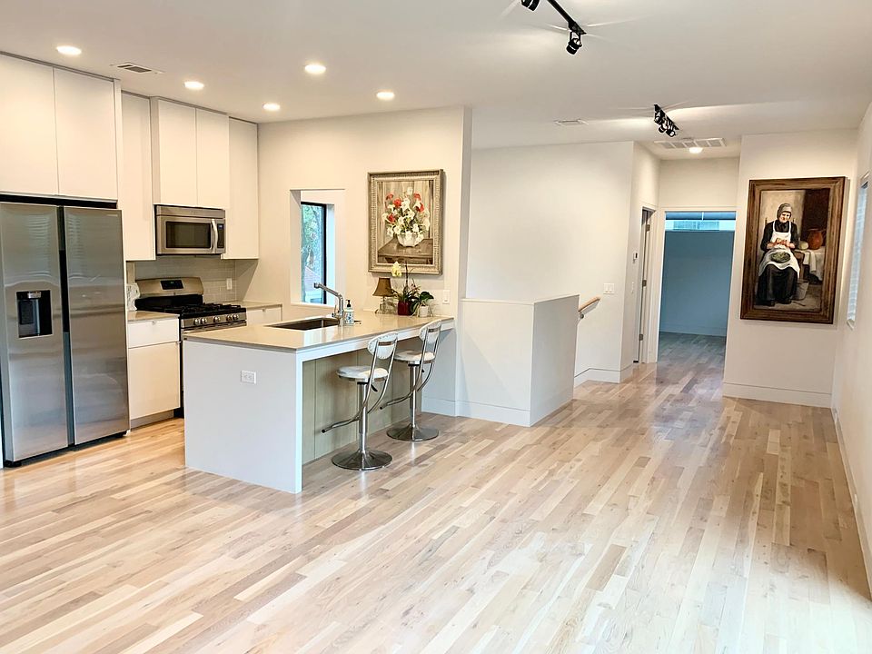 View looking toward staircase and bedroom