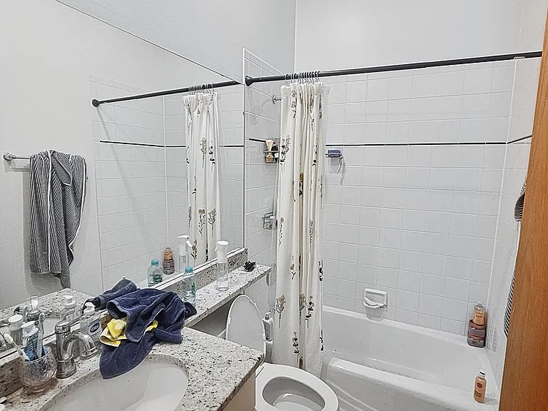 1657 W Wrightwood Ave #3W — Photo 19
