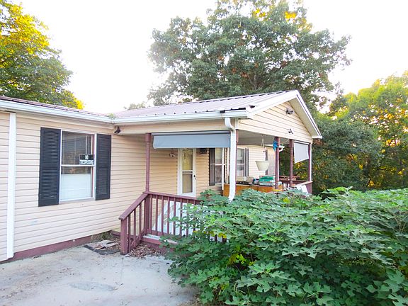 2nd image of 656 Tinnel Ln