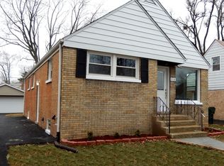 416 Englewood Ave, Bellwood, IL