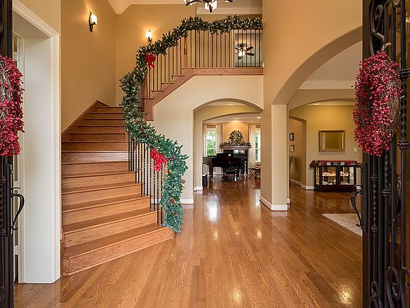 3rd image of 20702 Kings Crown Ct