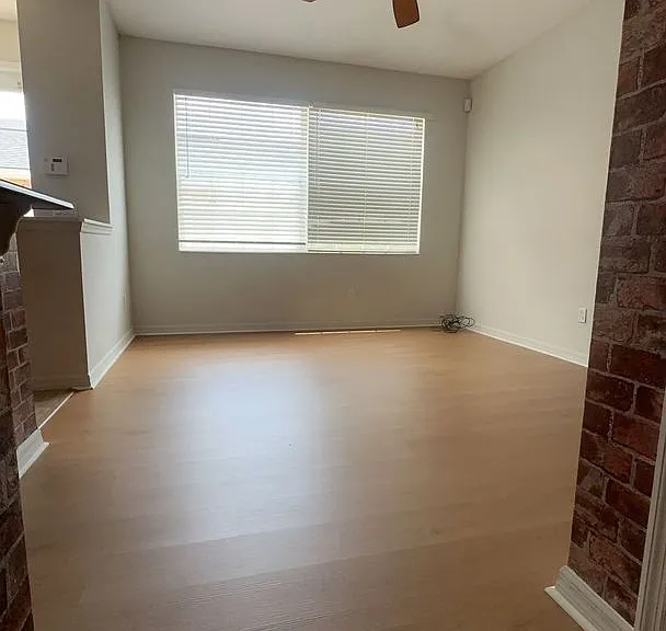 9607 Fenrose Ter — Photo 10