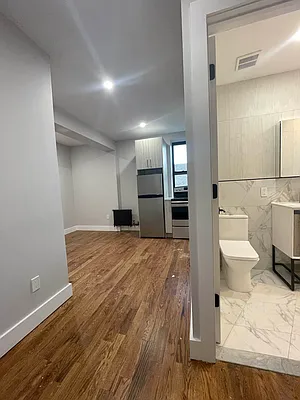 Rented by Artur Gutman, LREB | media 10