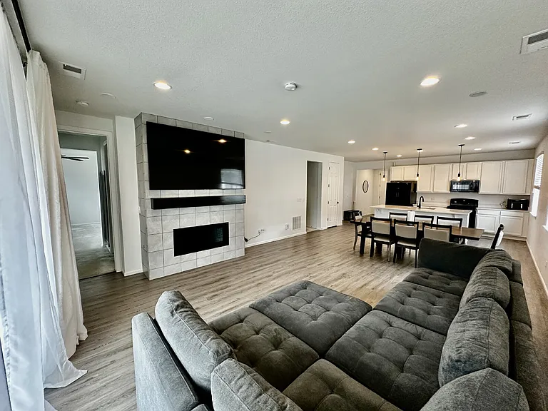 3983 Castle Vista Dr — Photo 8