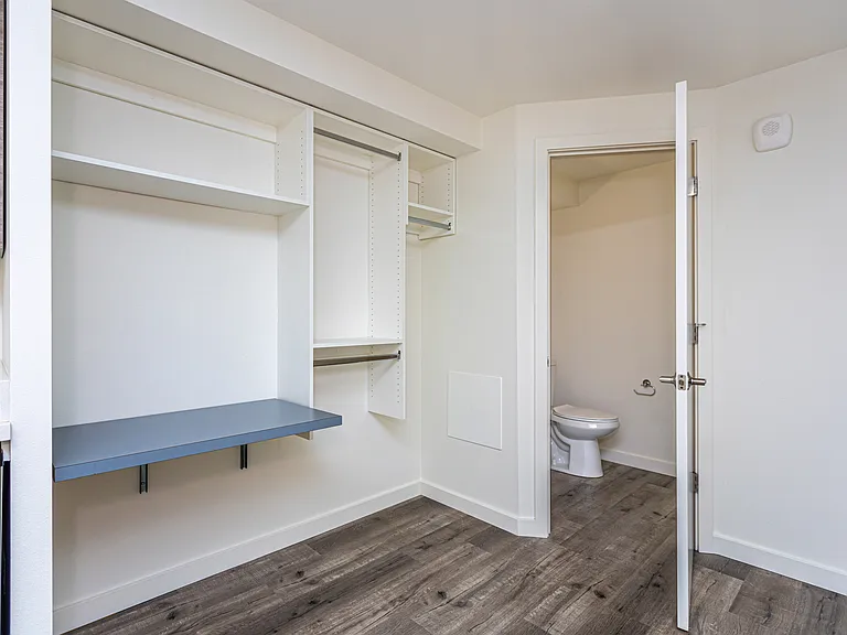 U20 Apartments — Photo 11