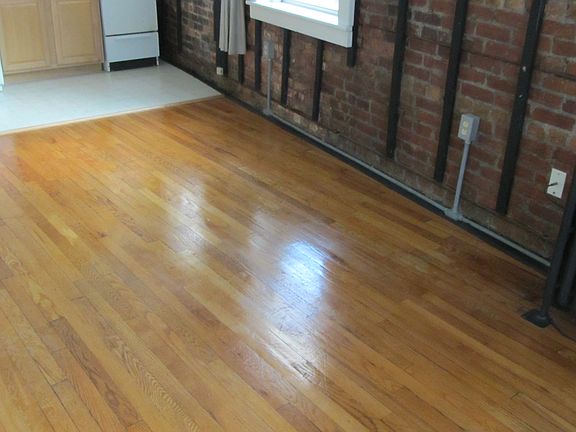 2nd image of 210 Drummond Pl APT 14
