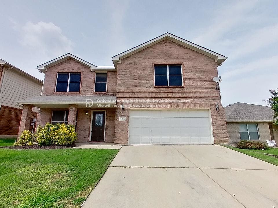 1st image of 4805 Leaf Hollow Dr