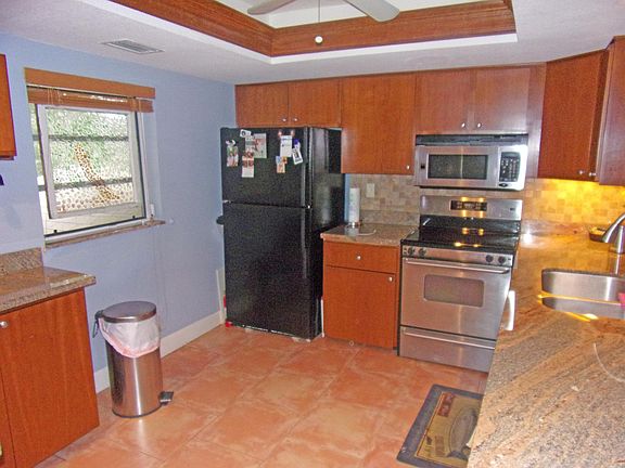 5th image of 3951 NE 17th Ave APT 709