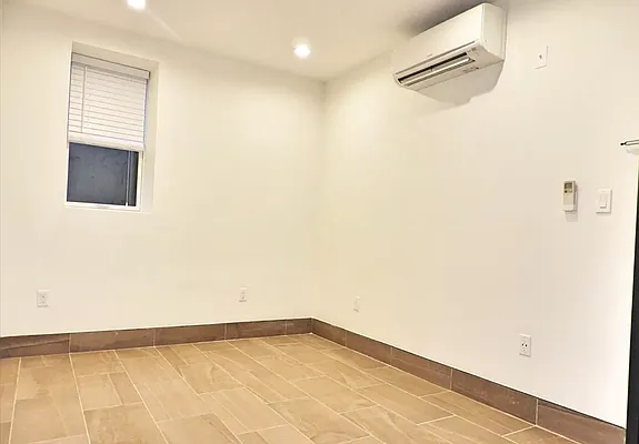 Rented by Pear NYC LLC | media 6