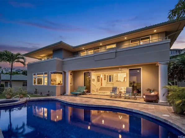 5609 Poola St APT A, Honolulu, HI 96821