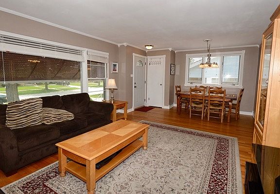 3rd image of 5062 Wick Dr