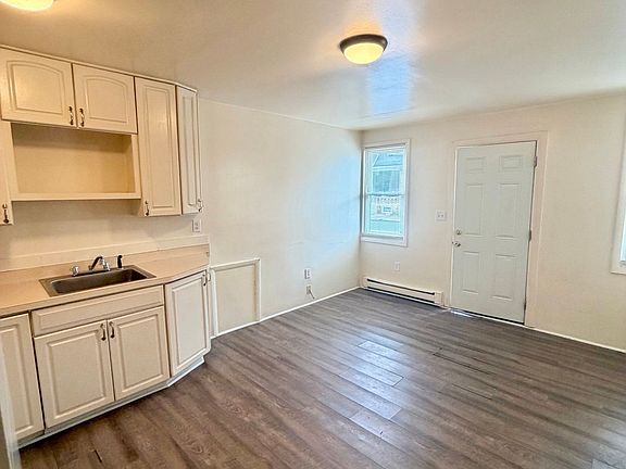 5th image of 517 N Front St APT 1