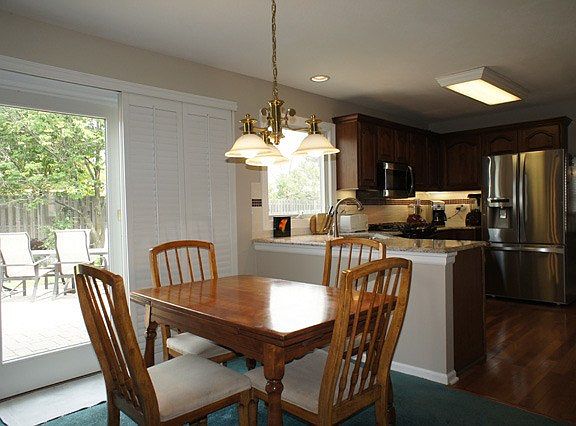 5th image of 1090 Wilmington Ln