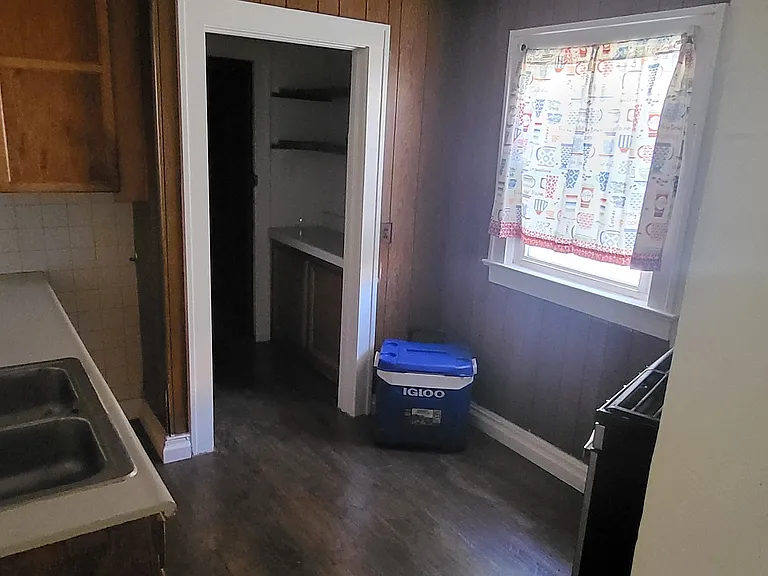 5640 Highland Ave — Photo 9